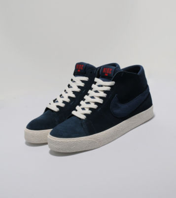 Nike Blazer Mid LR