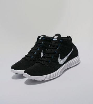 Nike Lunar Flyknit Chukka Mid