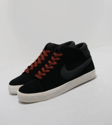 Nike Blazer Mid LR