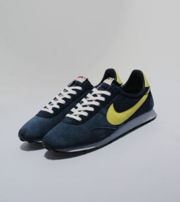 Nike Pre Montreal Racer
