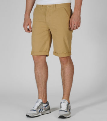 size? Famo Chino Short