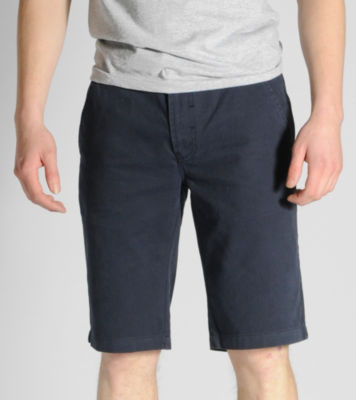 size? Famo Chino Short
