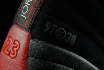 Air Jordan XII 'Flu Game' Thumbnail