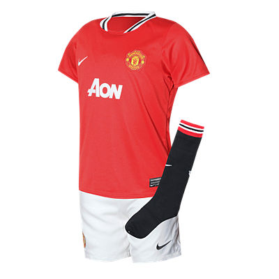 Nike  Sports  on Price For Cheap Nike Manchester United Home Kit 2011 12   Childrens