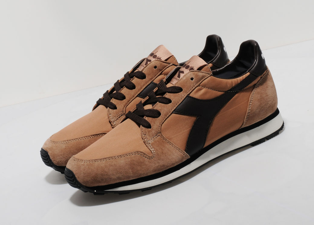 30822sza?rect=0,298,1039,745&scl=1.7182130584192437&id=8Wsry0