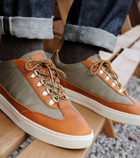 49033sze?rect=0,0,570,641&scl=3.1201248049921997&id=4JHb71