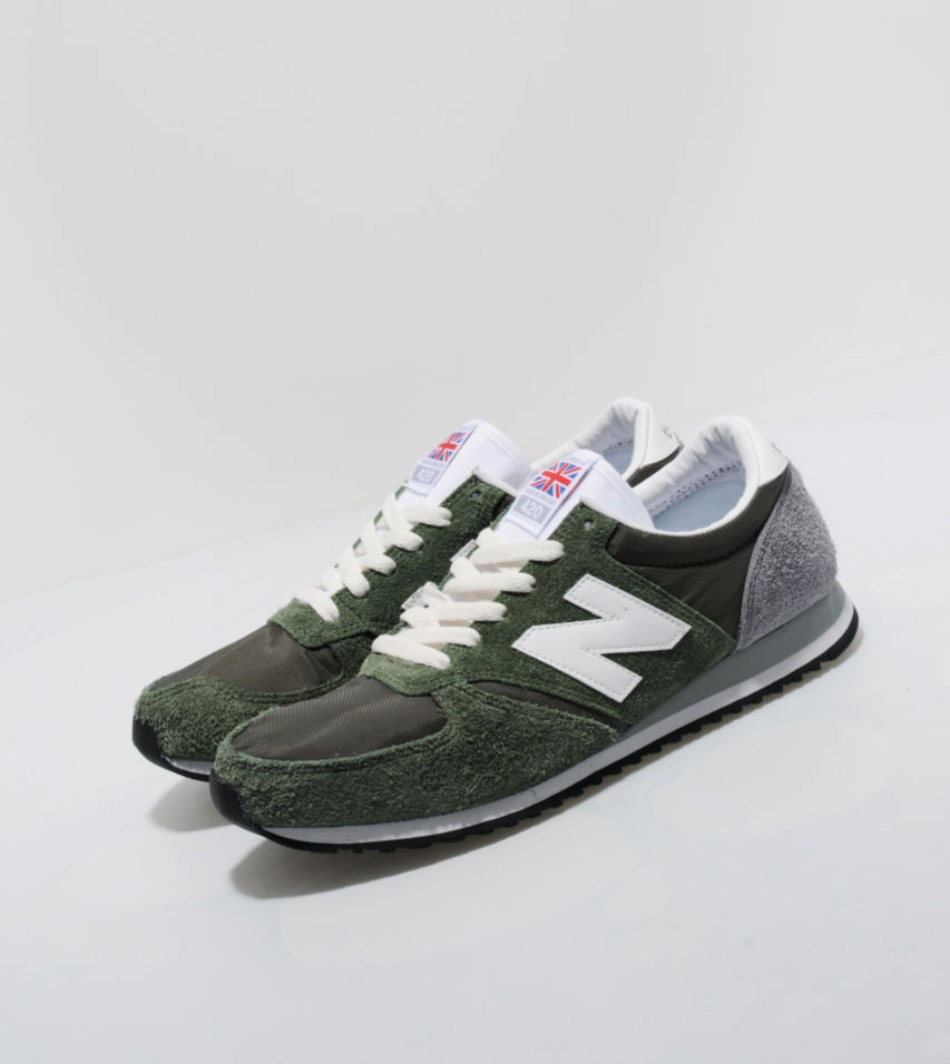 55191sza?rect=0,0,853,956&scl=2.092050209205021&id=-0TbI3