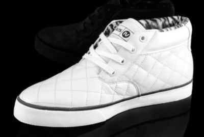 Chuck LX Japan Exclusive Thumbnail