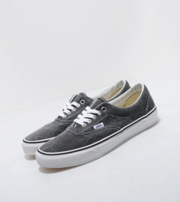 Era Distressed Black/White